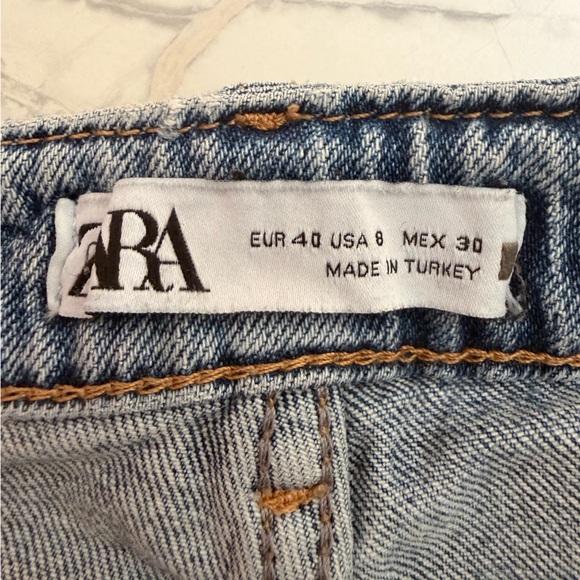 Zara High Rise Cropped Straight Leg Jeans Light Wash Casual Denim Women’s Size 8 - Picture 3 of 3